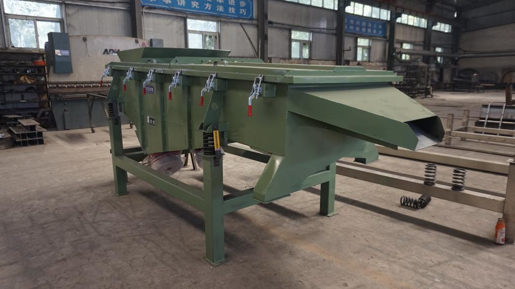 Quartz sand vibrating screen